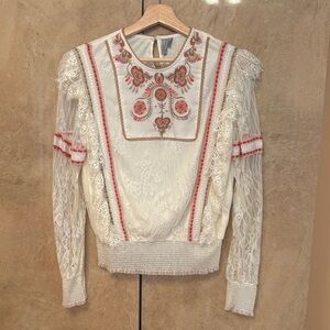 Embroidered Lace Ivory Floral Blouse NWT SIZE S by Bl-nk London